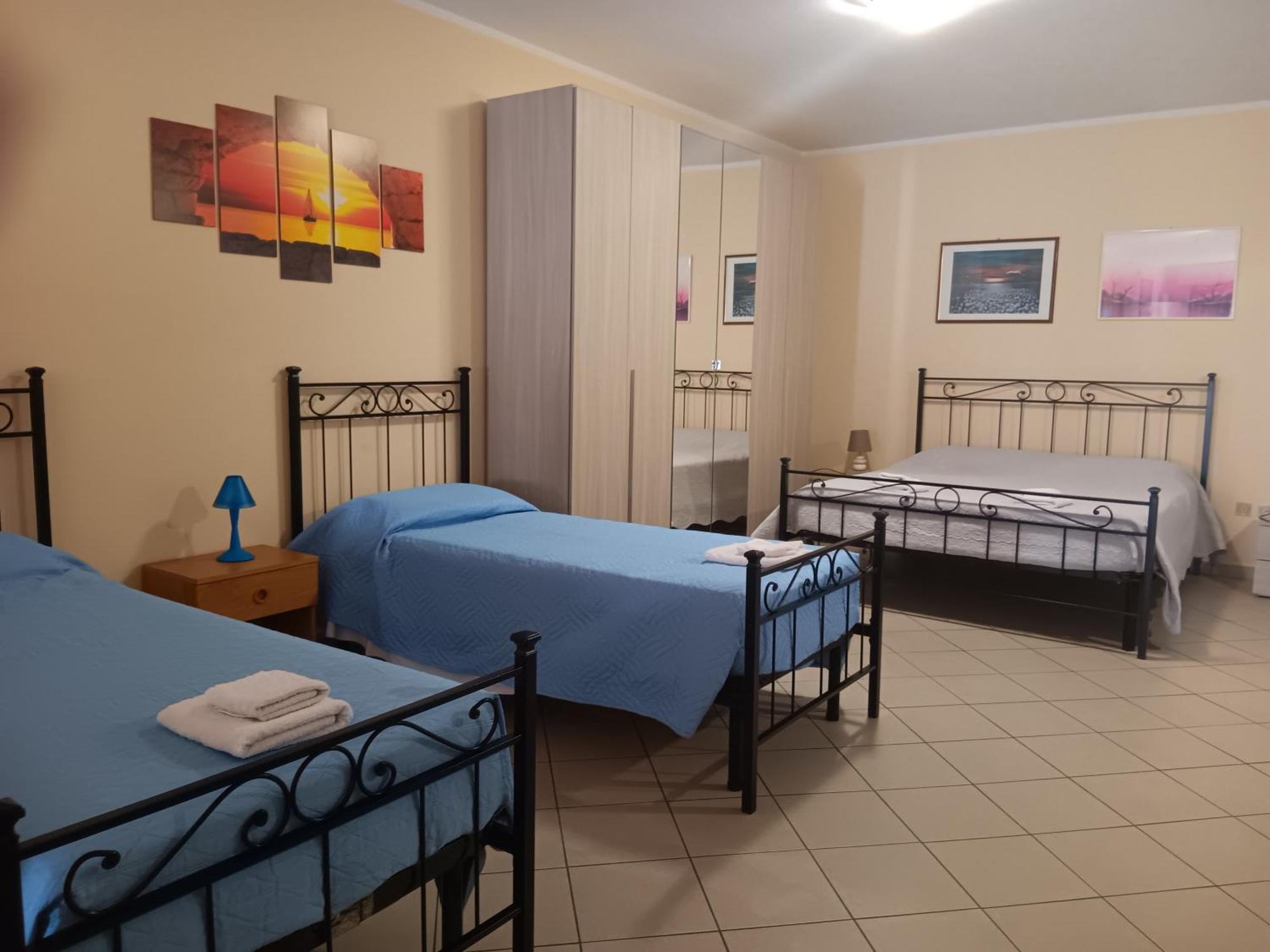 Casa Vacanze Iris, Appartamento Turistico ラヴェンナ エクステリア 写真